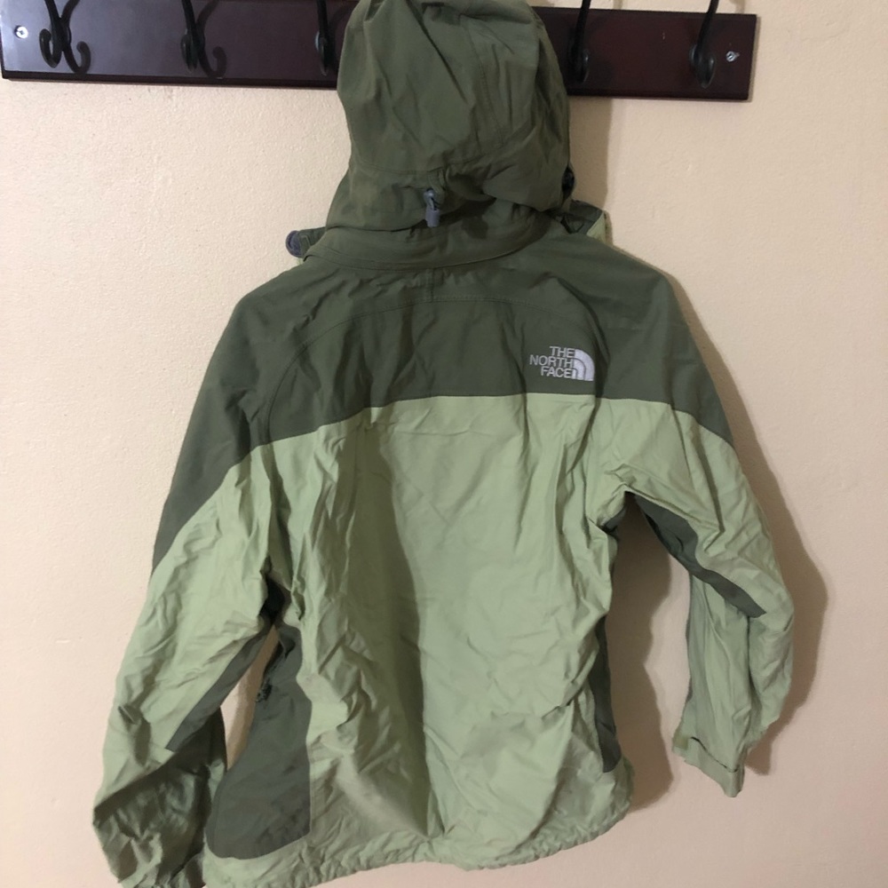 Green insulated north face jacket with hood womens